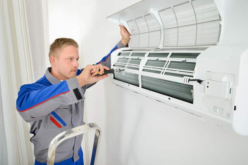 tech performing tempe air conditioning maintenance